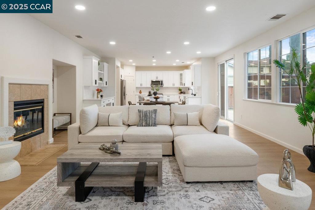 TRACY PARK - Residential