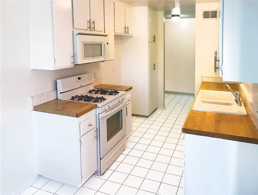 Aliso Villas (AV) - Residential