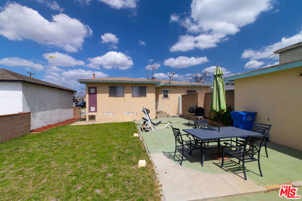 3202 W 111th Street