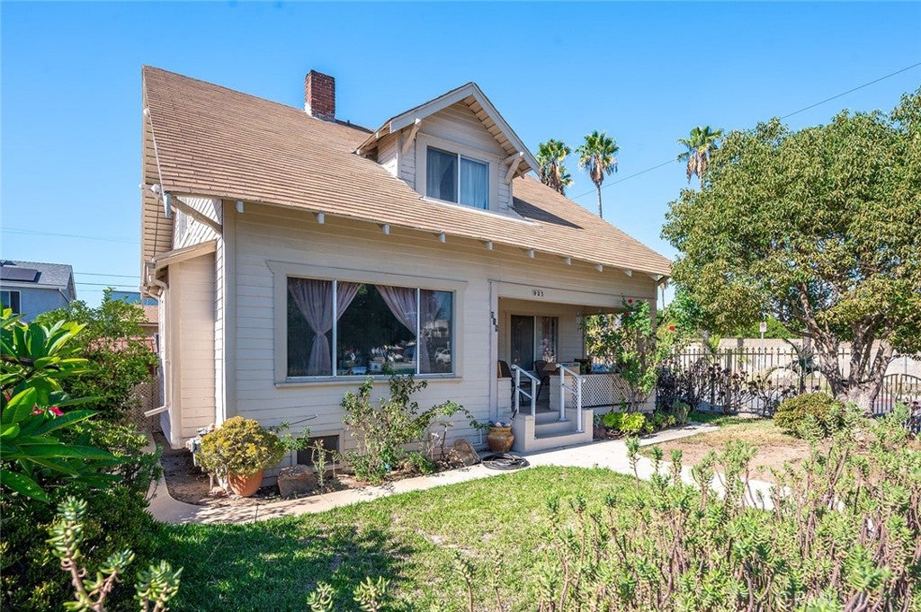 919 S Bernal AVE