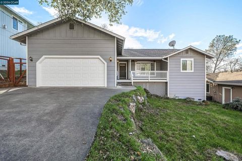 18357 Deer Hill Rd Hidden Valley Lake CA 95467