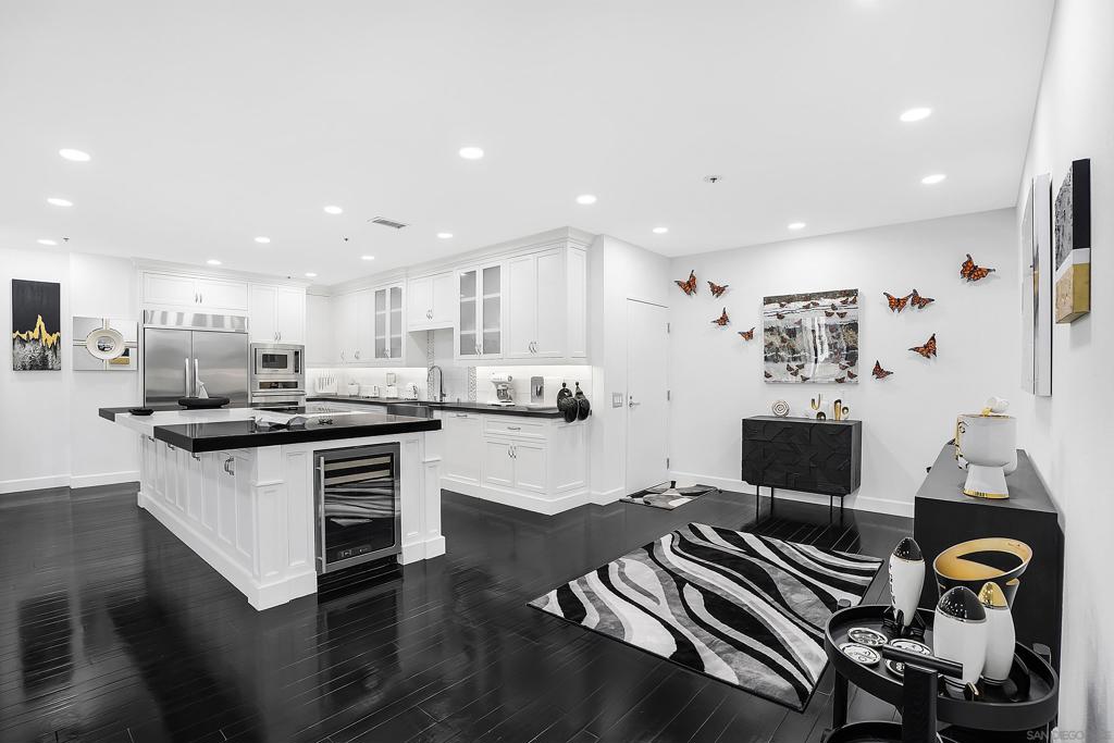 700 Front St 505