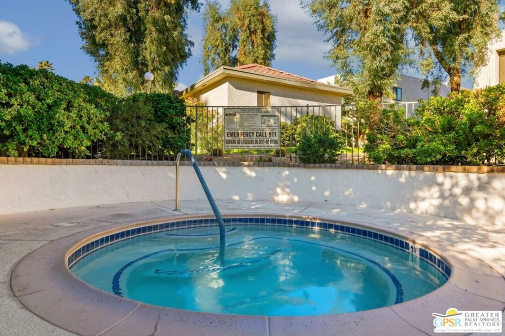 Riviera Gardens - Residential