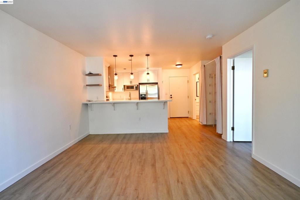 2225 23rd st 402