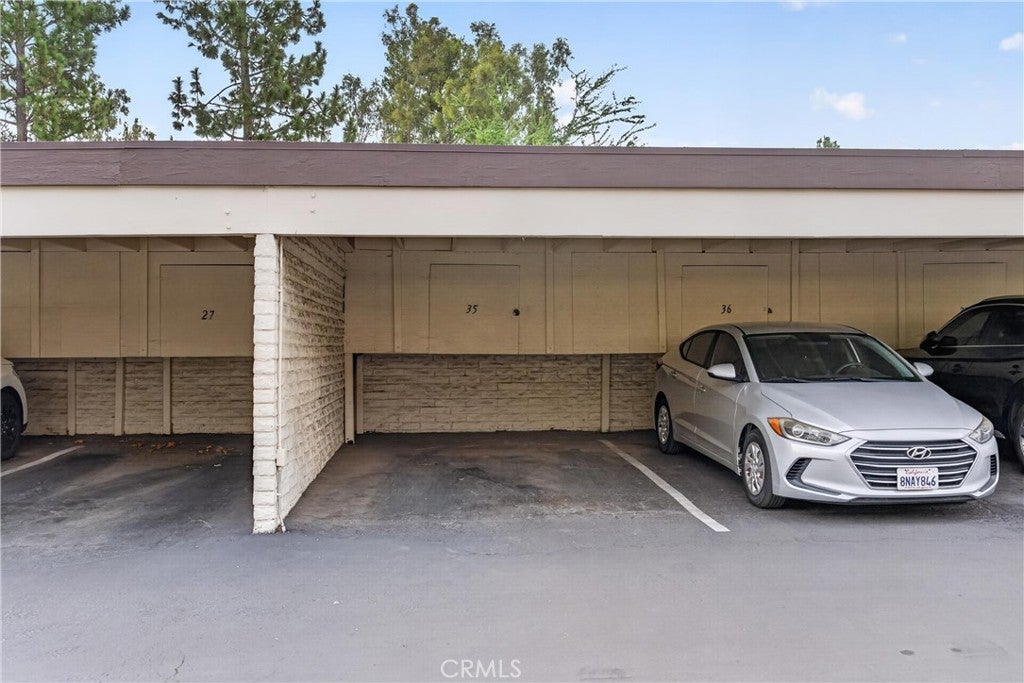5068 Lakeview