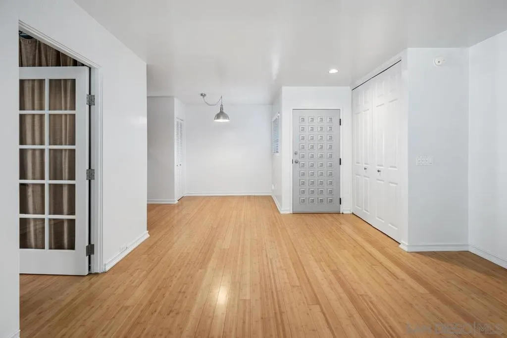 La Jolla, California 92037, United States, 1 Bedroom Bedrooms, ,1 BathroomBathrooms,Residential,Active,247622