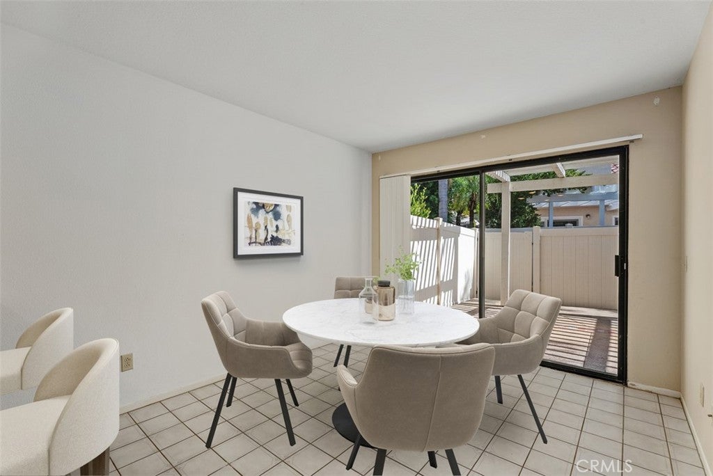 25282 Vista Hermosa
