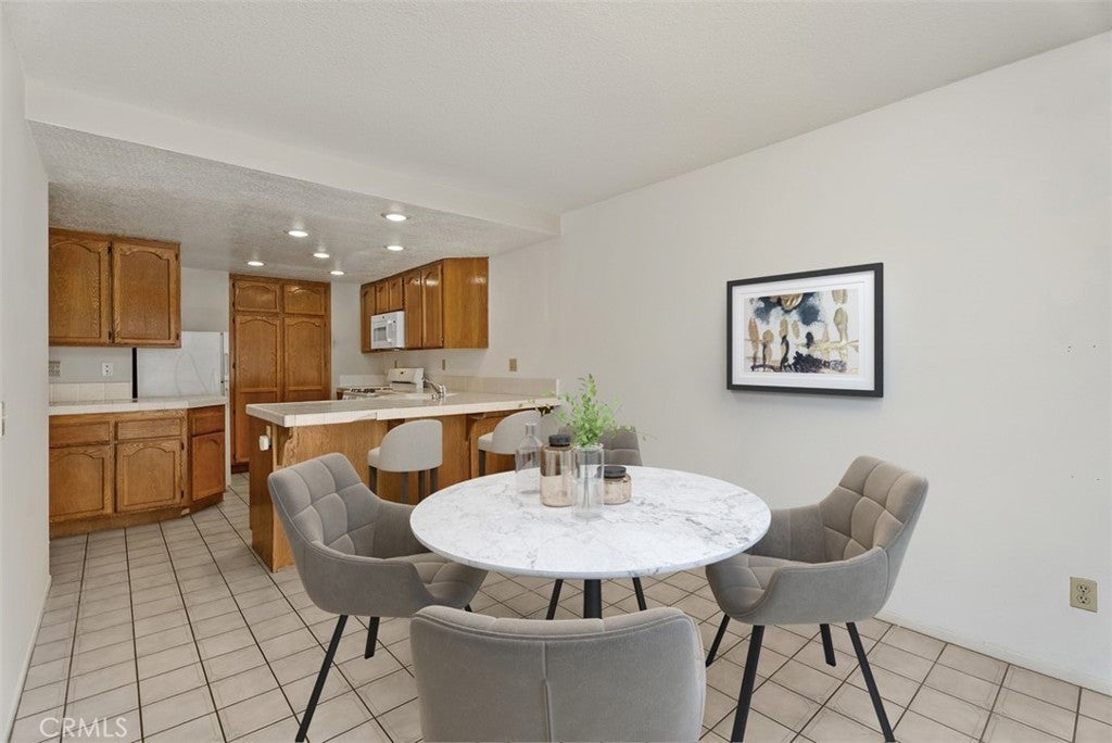 25282 Vista Hermosa