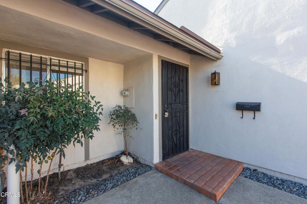 Photo of 17516 Via Calma #39, Tustin, CA 92780 (MLS # P1-25126)