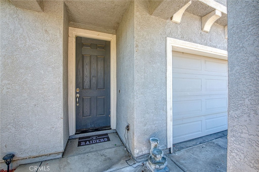 4605 W Javier