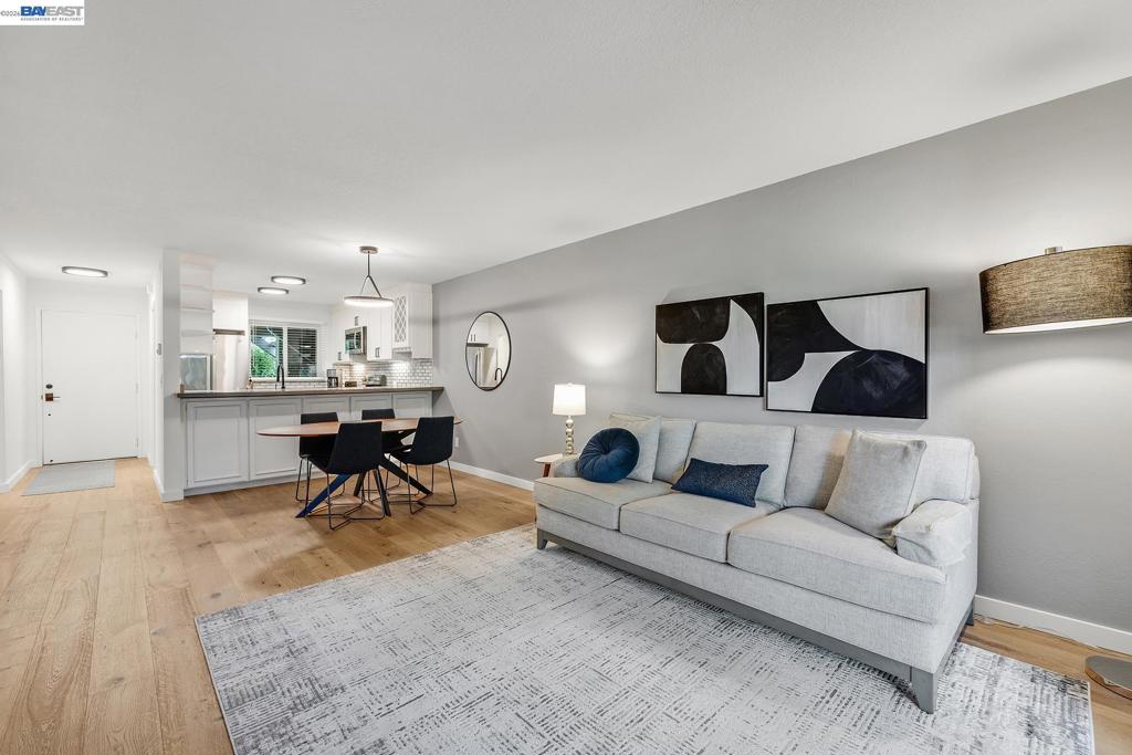 640 Via Casitas