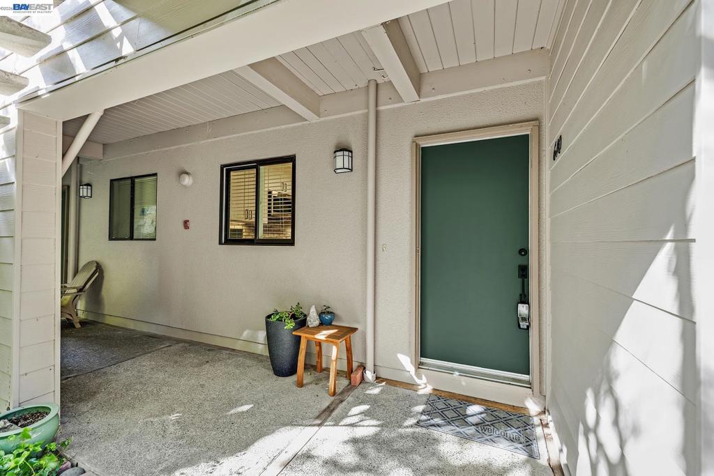 640 Via Casitas