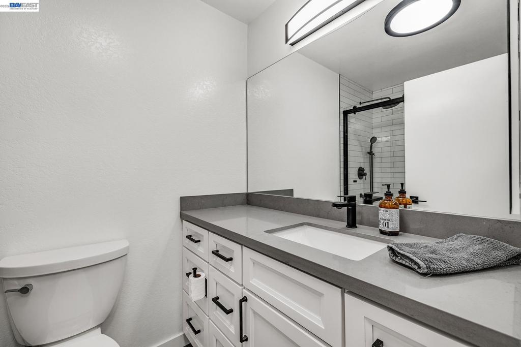 640 Via Casitas