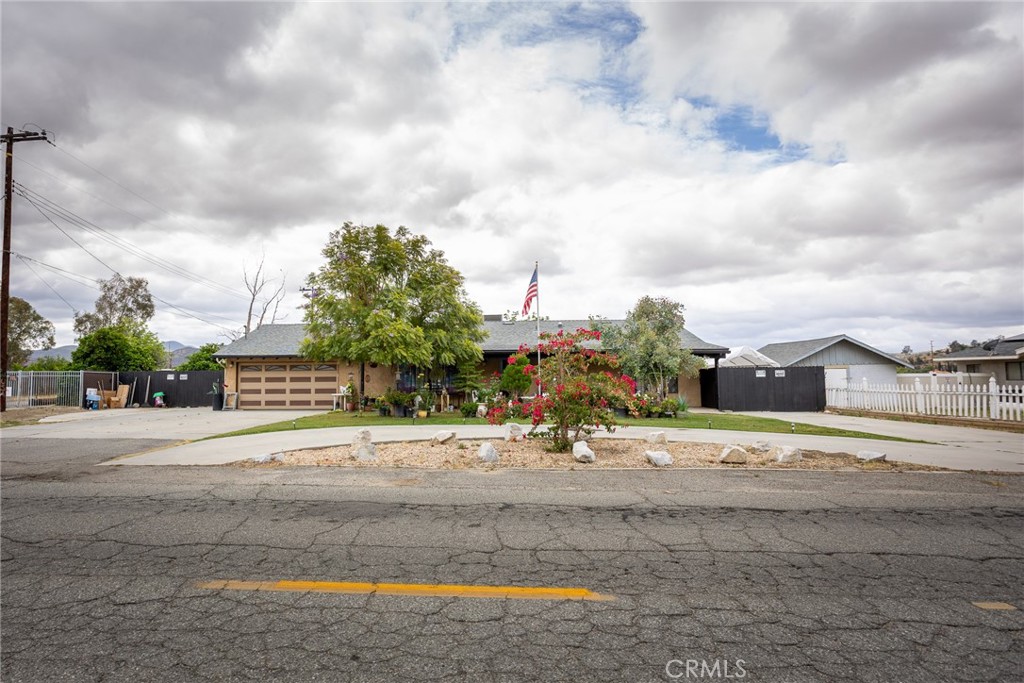 42385 Mayberry