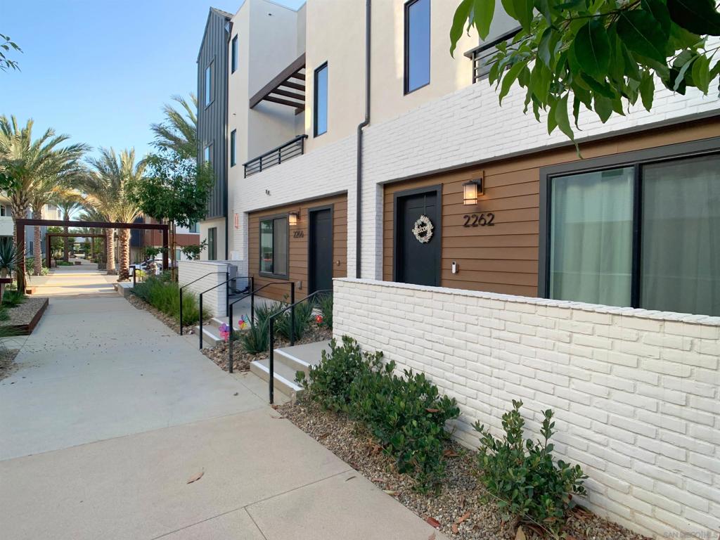 2262 Acara Circle