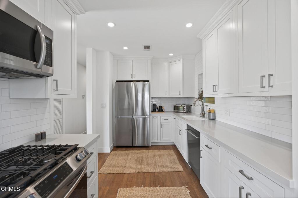 Ventura Heights - 0269 - Residential