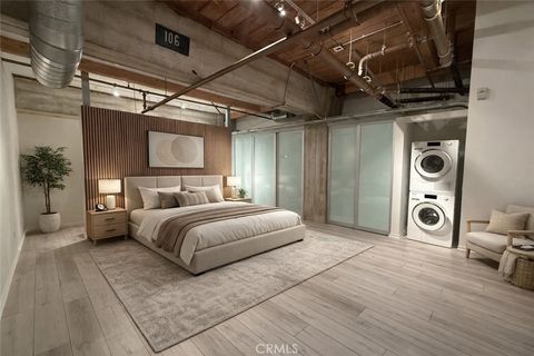 Photo of 530 S Hewitt St #146, Los Angeles, CA 90013 (MLS # WS25281562)