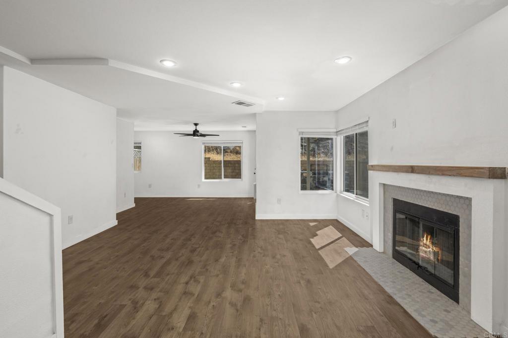 10525 Flora Verda Court