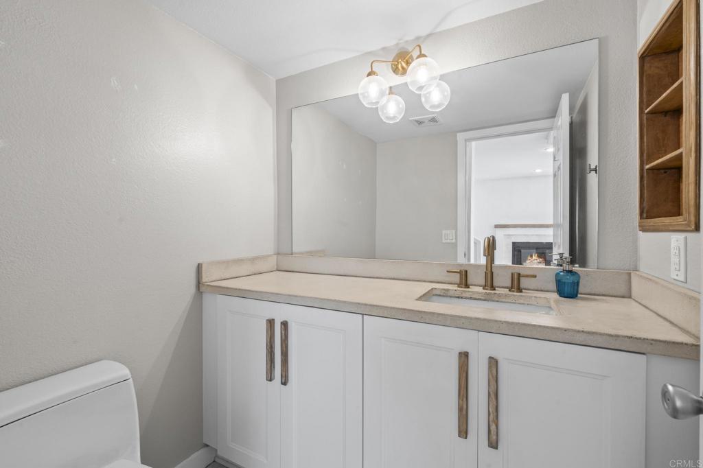 10525 Flora Verda Court