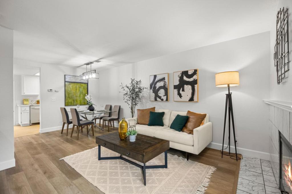 5226 Macaw Court