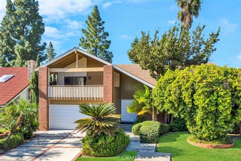 22831 Costa Bella Lake Forest CA 92630