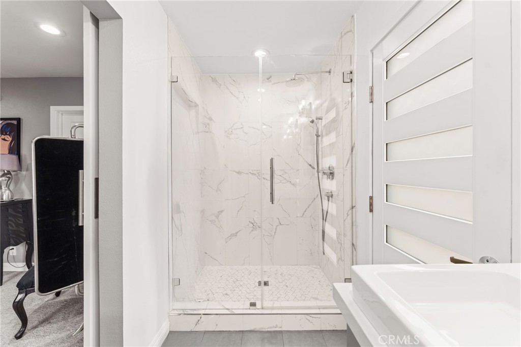 The Cascades - Residential