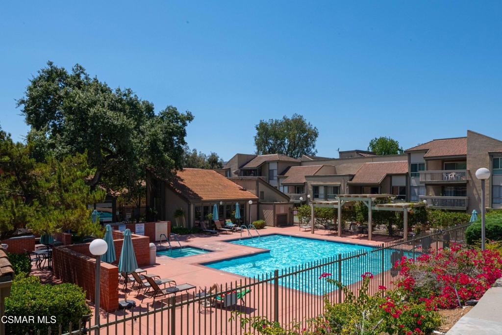 Oaknoll Villas-314 - 1002792 - Residential