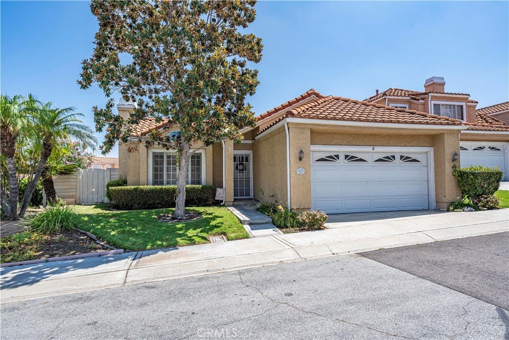 14611 Calle Palma Loma 14