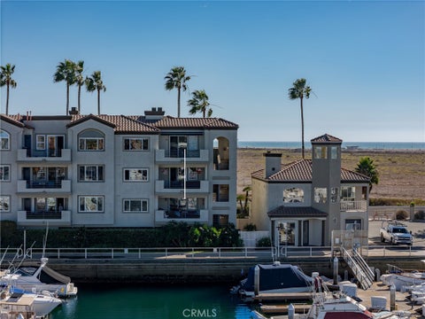 Photo of 4165 Warner #101 AVE, Huntington Beach, CA 92649 (MLS # OC26222767)