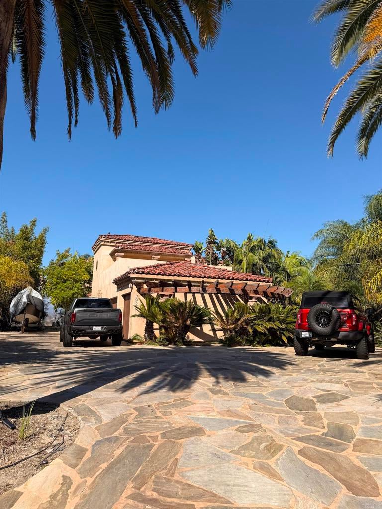 2925 Gate Five Place