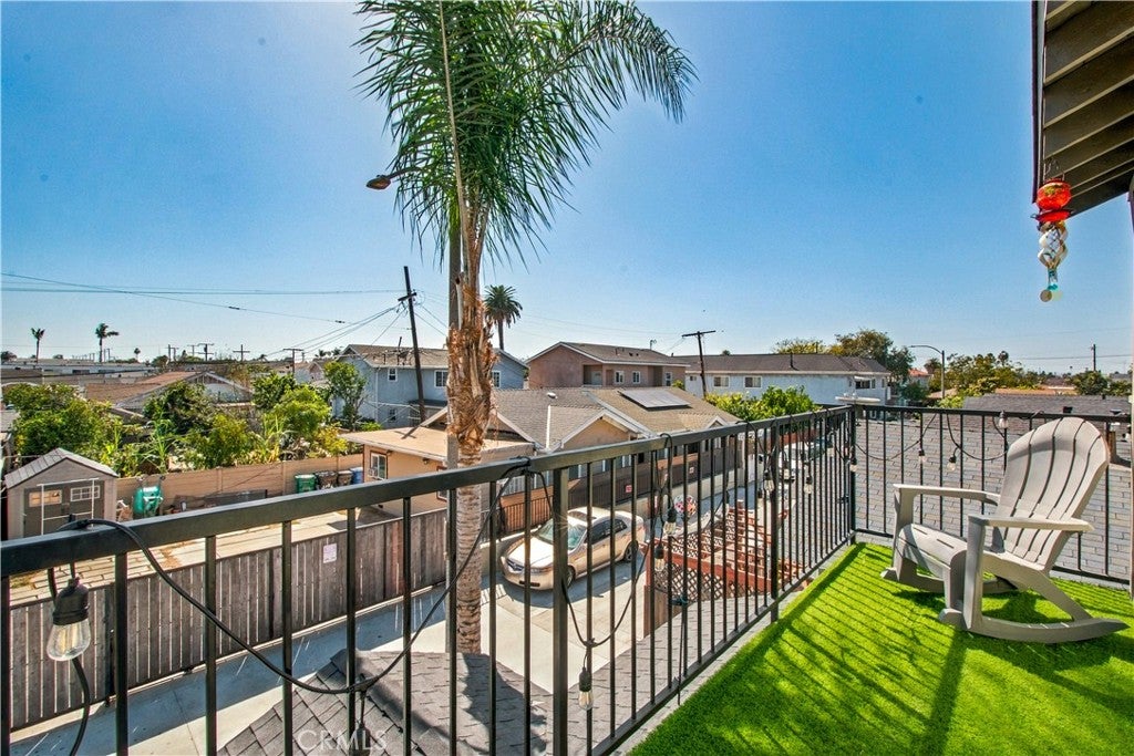 Properties 2 2151 E Spaulding Court