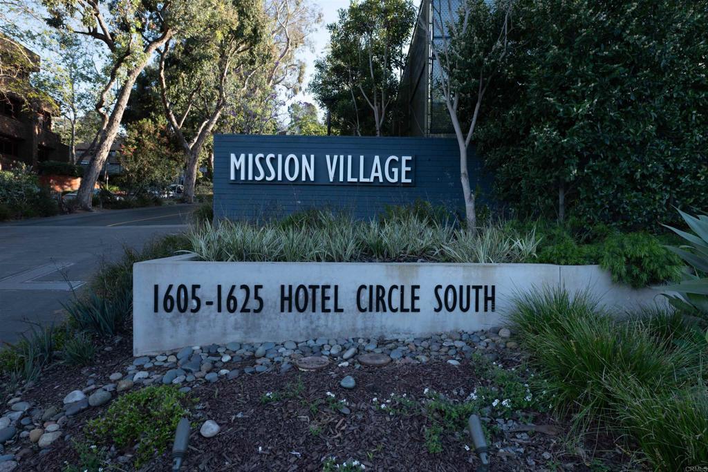 1615 Hotel Circle S D306