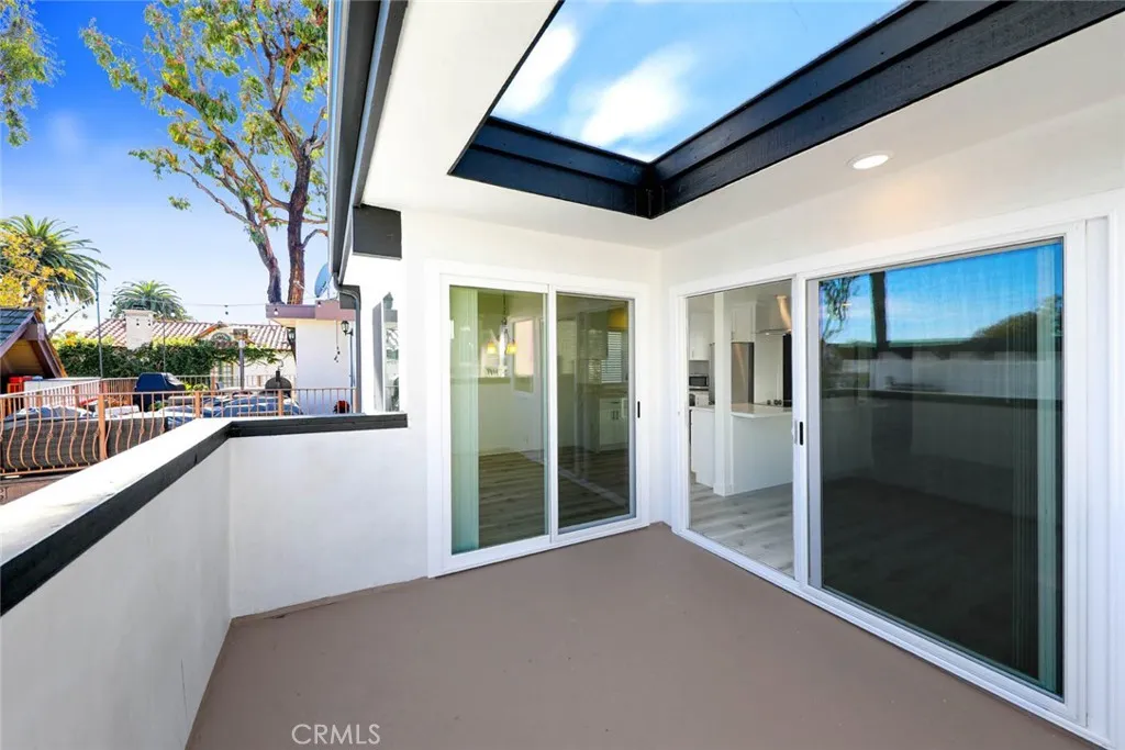 Corona Del Mar, California 92625, United States, 2 Bedrooms Bedrooms, ,2 BathroomsBathrooms,Residential,Active,241098