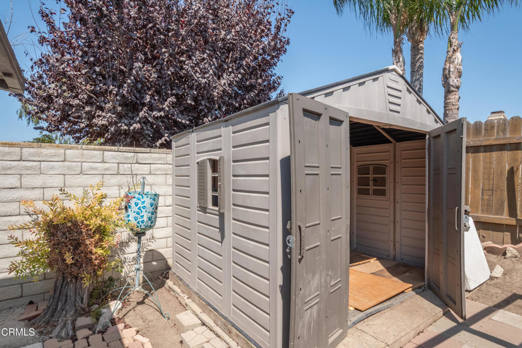 Lionsgate - 305101 - Residential