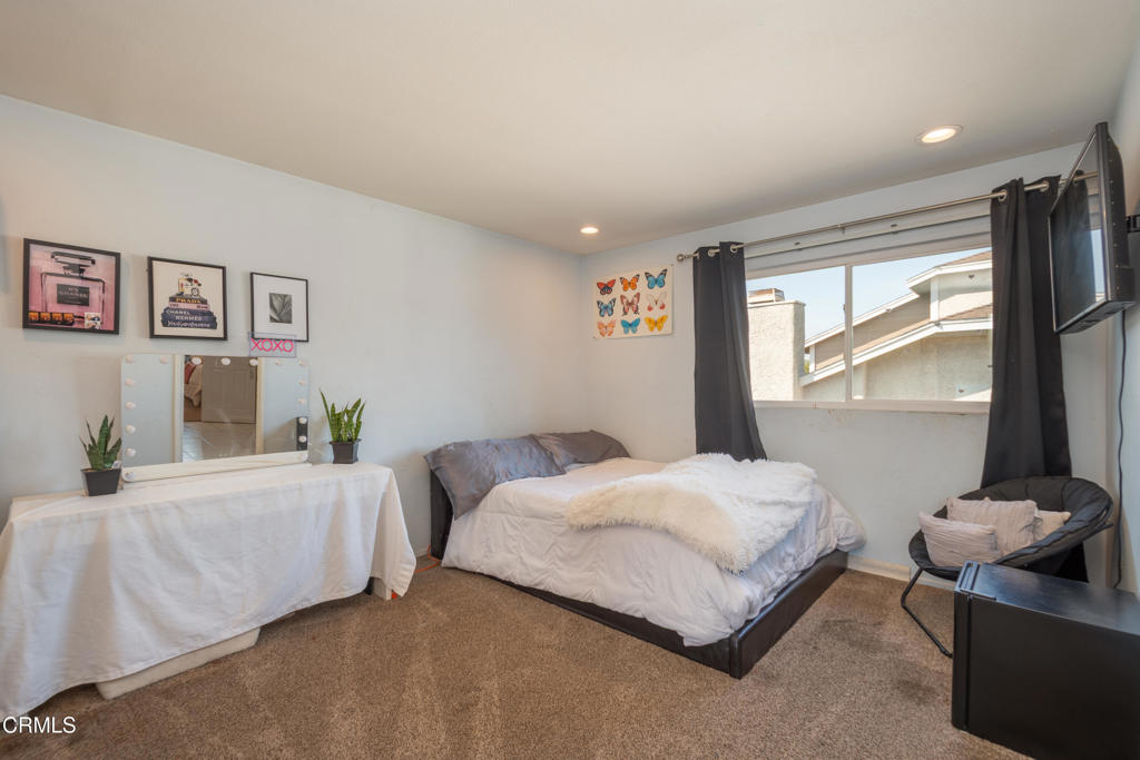 Lionsgate - 305101 - Residential