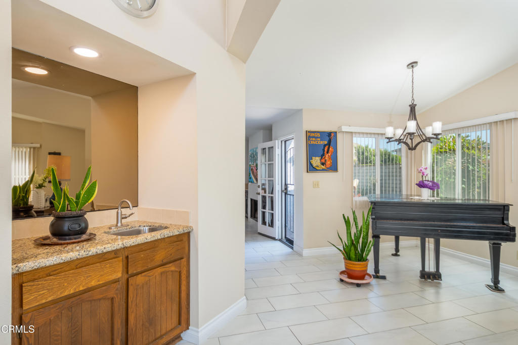Lionsgate - 305101 - Residential