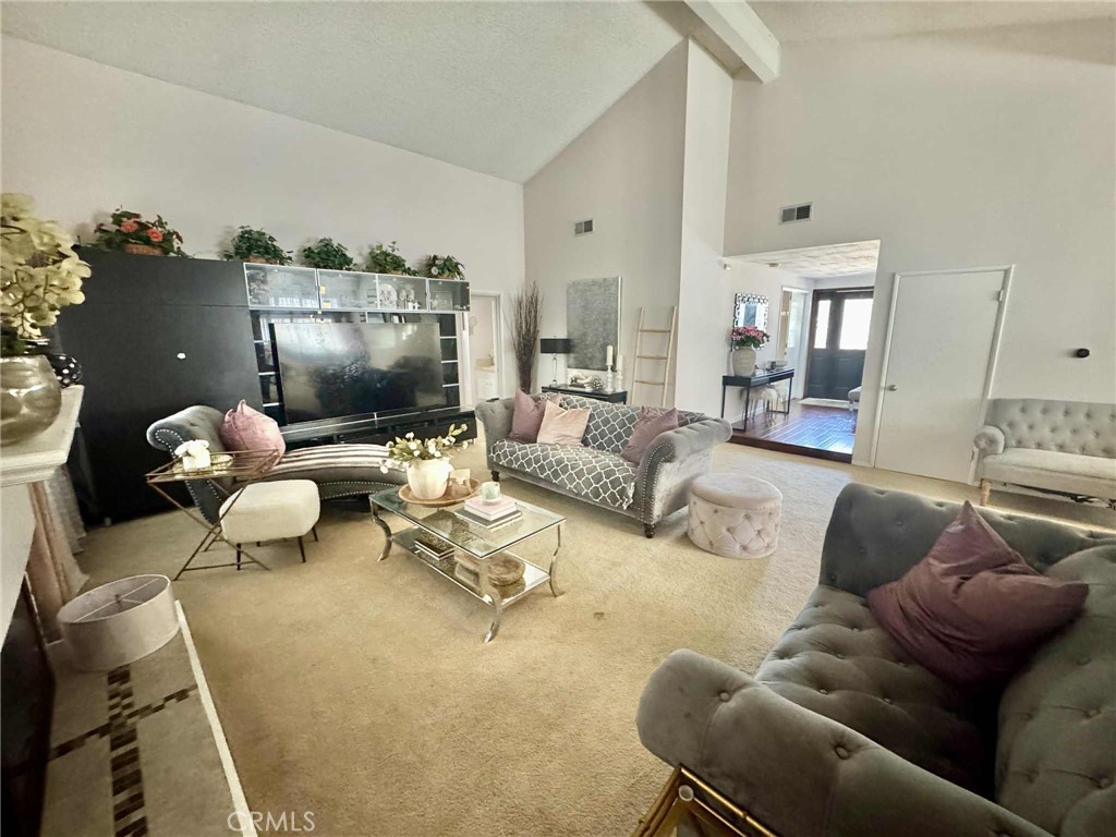 1782 Green Meadow