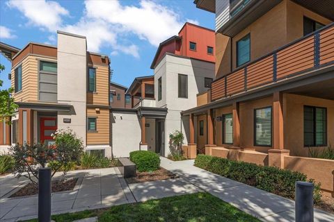 Photo of 15004 Briggs Court, Los Gatos, CA 95032 (MLS # ML82044763)