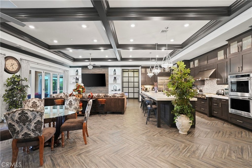 16282 Ginger Creek