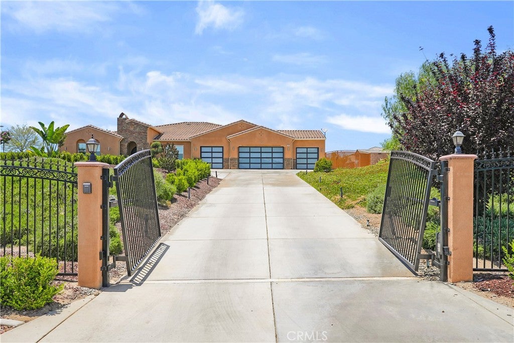 16282 Ginger Creek