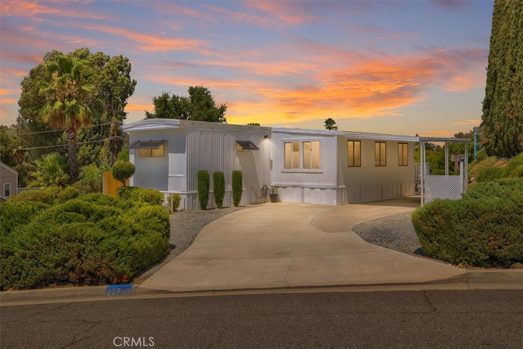 22780 Skylink Drive