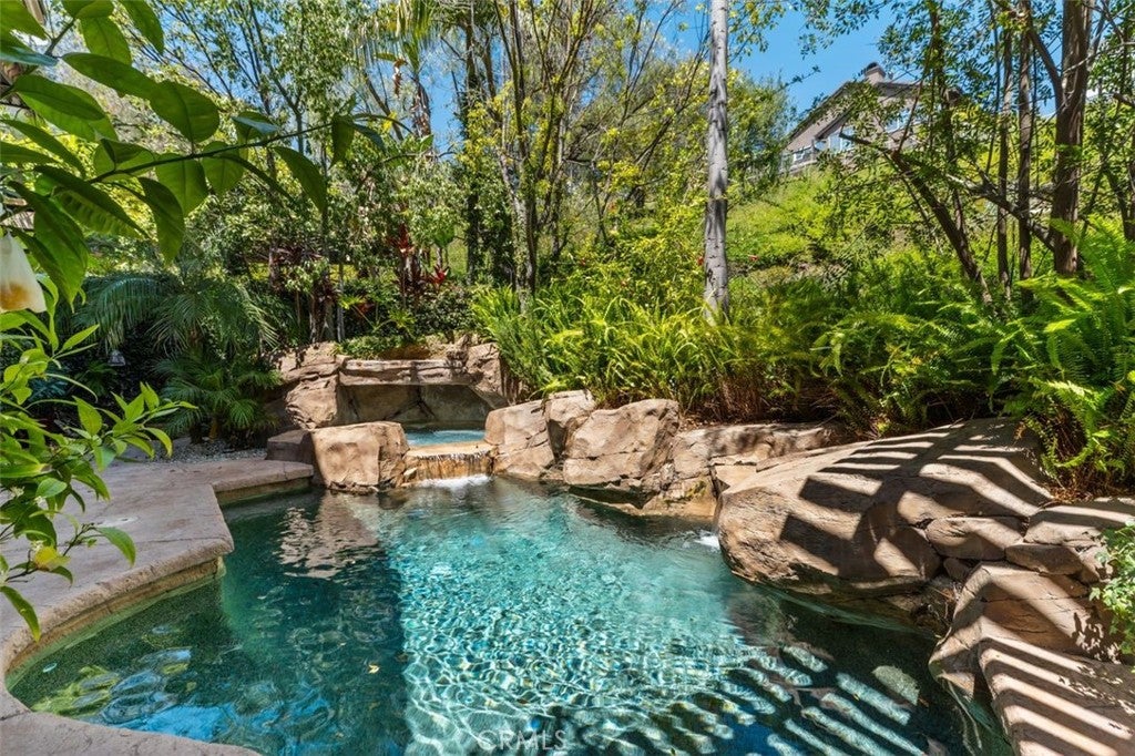 21792 Hermosa Lane