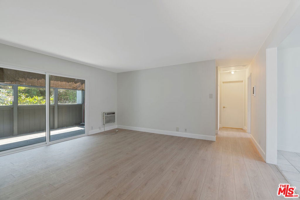 64 Eagle 34, Irvine CA 92604 - Photo 6
