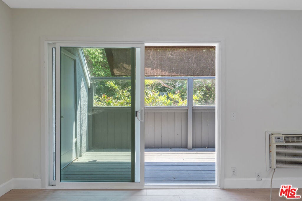 64 Eagle 34, Irvine CA 92604 - Photo 7