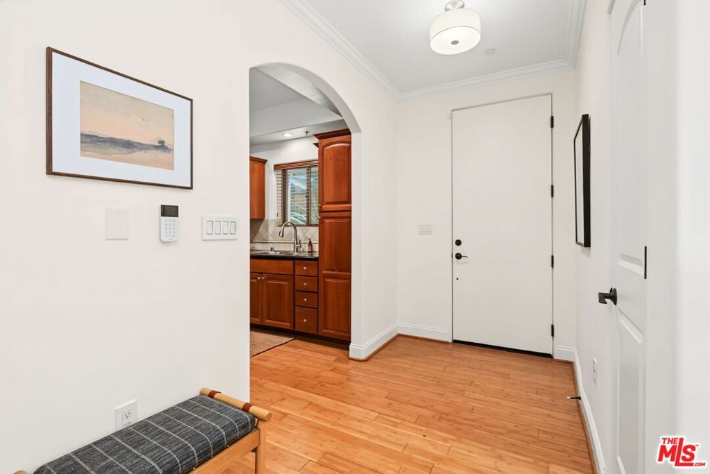 1511 Camden Avenue 103, Los Angeles CA 90025