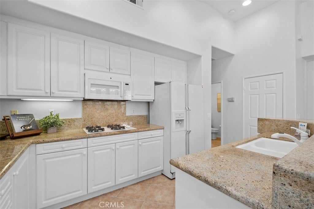 21191 Mazatlan, Mission Viejo CA 92692 - Photo 13