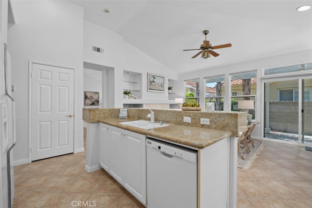 21191 Mazatlan, Mission Viejo CA 92692 - Photo 14
