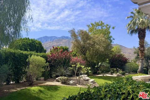 Photo of 2001 E Camino Parocela #L81, Palm Springs, CA 92264 (MLS # 26669721)