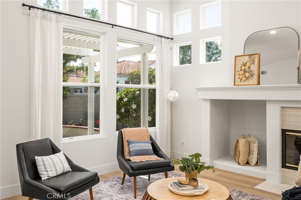 21182 San Miguel