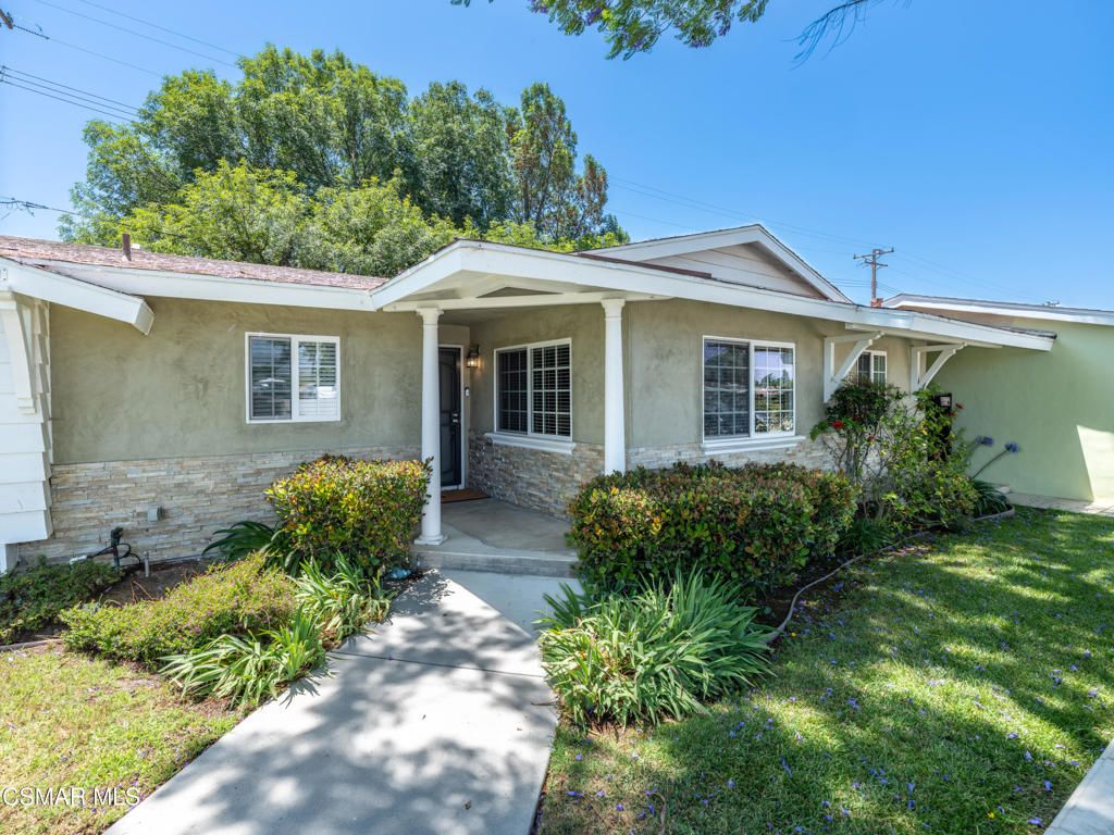 Photo of 582 El Lado Drive, Simi Valley, CA 93065 (MLS # 226001260)